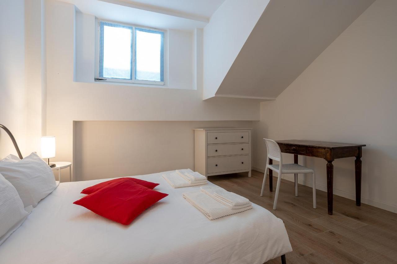 City Centre Apartment - 10 Minutes To Duomo - Free Wifi E Netflix Milan Exterior photo